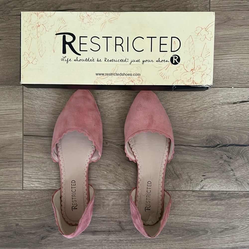 Rose flats perfect condition